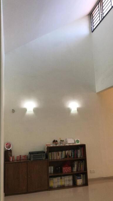 Terrace House Near Stulang Laut Ciq Midvalley Ksl For 7Pax Τζόχορ Μπάχρου Εξωτερικό φωτογραφία