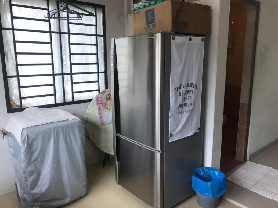 Terrace House Near Stulang Laut Ciq Midvalley Ksl For 7Pax Τζόχορ Μπάχρου Εξωτερικό φωτογραφία